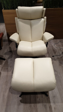Relaxsessel mit Hocker "Stressless Magic (M) Cross"