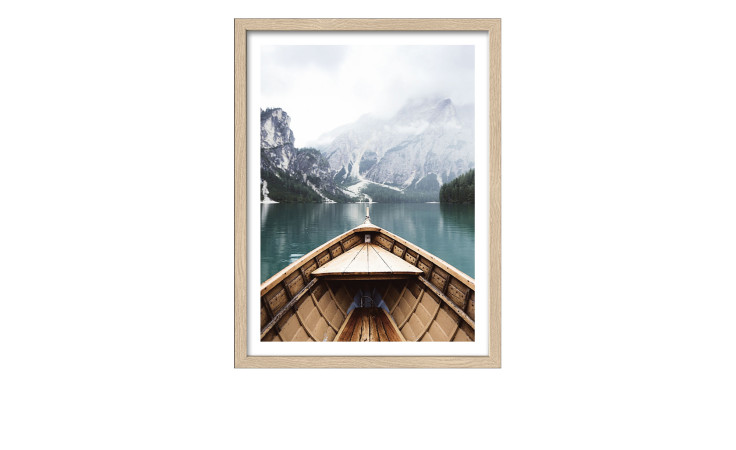 Rahmenbild Bootsfahrt auf Bergsee 33 x 43 cm
