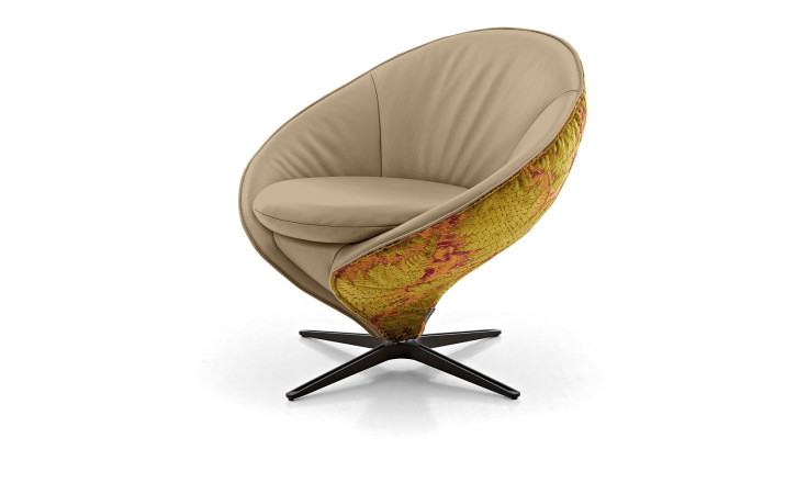 Koinor Relaxsessel Elements in der Farbe Almond