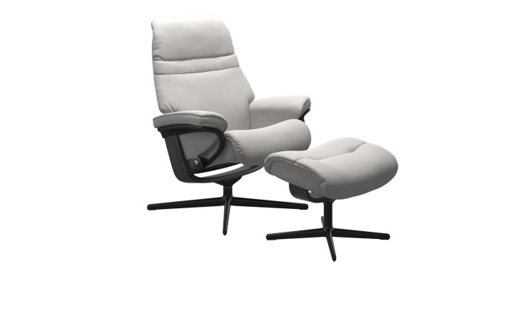 Relaxsessel mit Hocker Stressless Sunrise S Cross in grauem Leder mit schwarz grauem Gestell.