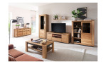 Wohnkombination im Wohnzimmer aus Highboard, Lowboard, Wandboard, Vitrine, Sideboard und Couchtisch.