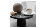 Espressountertasse New Moon 13 cm in weiß, Ansicht im Gebrauch