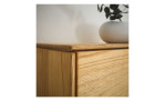 Detailfoto von einer Ecke des Sideboard