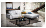 Basis - Ecksofa Florenz Comfort, in der Farbausführung silber, in einem Raum stehend
