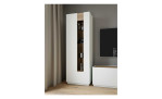 Vitrine Lüttich, in der Farbkombi. Secret grey / Valecia oak, in einem Raum stehend