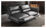 Komfort-Sofa Honduras in einem Echtlederberzug in Charcoal. Mit gezeigter Drehsitzfunktion