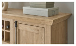 Sideboard Cabrera in Gold Harbour Oak mit schwarzer Rückwand, Detailansicht Ecke