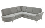 Basis-Wohnlandschaft plano|FORM Wien im Bezugsstoff Silver und silbernen Füßen. Schräge Seitenansicht.