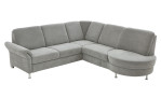 Basis-Wohnlandschaft plano|FORM Wien im Bezugsstoff Silver und silbernen Füßen. Schräge Seitenansicht.