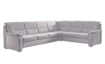 Basis-Wohnlandschaft plano|FORM Mirow im Bezugsstoff Platin und silbernen Füßen.