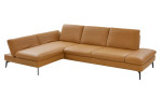 Basis-Ecksofa plano|FORM Nürnberg in Echtleder Kurkuma bezogen. 