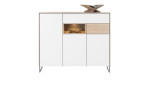 Highboard Lindfield mit Korpus, Fach und Schublade in der Farbe Eiche und weißer Front, darauf steht ein Zeitungsständer,  Vorderansicht