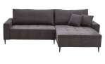 Wohnlandschaft Carole in einem anthraziten Bezugsstoff mit Rücken und Zierkissen, Frontalansicht.