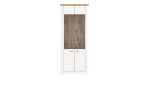 Vitrine Manhattan in weiß mit einer sichtbaren Rückwand und einer Abdeckplatte in Nox Oak. Frontalansicht.