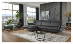 Basis-Ecksofa MONDO Mirium in einerm Echtlederbezug in Anthrazit. Auf einem dekorierten Hintergrund