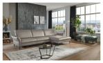 Basis-Ecksofa MONDO Mirium in einerm Echtlederbezug in Granit. Auf einem dekorierten Hintergrund