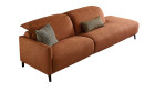 Komfort-Sofa MONDO Sallin bezogen in einem Stoffbezug in Cognac, Ausrichtung rechts