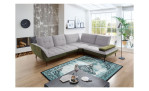 Basis-Ecksofa vito Ticona, in der Farbe Silver / Olive, in einem Raum stehend