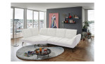 Komfort-Ecksofa vito Ticona, in der Farbausführung Weiß / Silver, in einem Raum stehend ohne Kissen