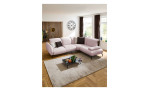 Basis-Ecksofa vito Bevy, in der Farbausführung Rose, in einem Raum stehend, Draufansicht