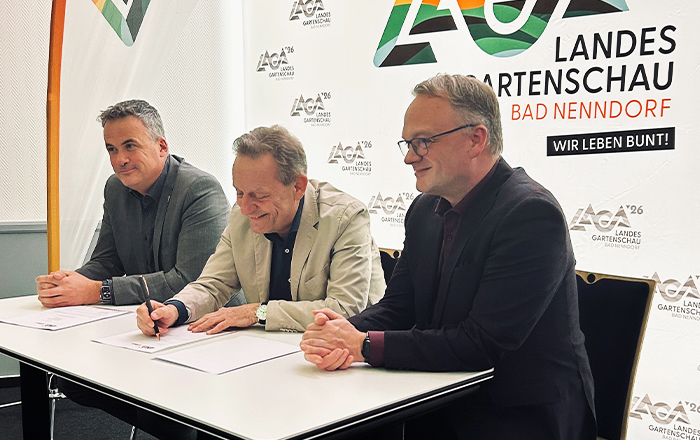 Heiner Struckmann unterschreibt Sponsoringvertrag für die Landesgartenschau 2026