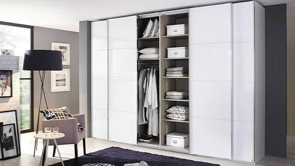 Schwebetürenschrank Schwebetürenschrank