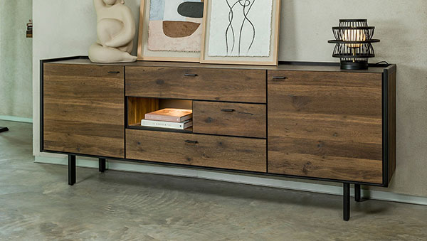 Sideboard mit Holzfunier Sideboard mit Holzfunier