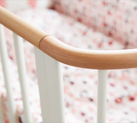 Flexa Babybett aus Buche massiv Flexa Babybett aus Buche massiv