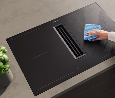 Miele Induktionskochfeld mit integriertem Dunstabzug und Silence Motor