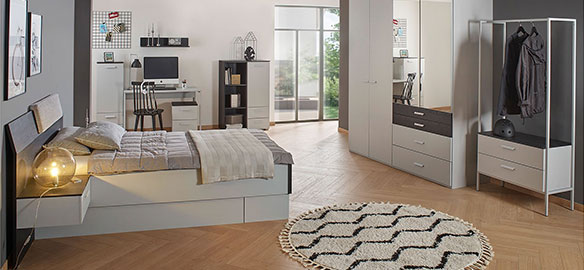 Schlafzimmer Jupiter mit weißen Möbeln Schlafzimmer Jupiter mit weißen Möbeln