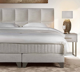 Serta Boxspringbett Hollywood in Oasis Natural mit Nachttisch Austin Serta Boxspringbett Hollywood in Oasis Natural mit Nachttisch Austin