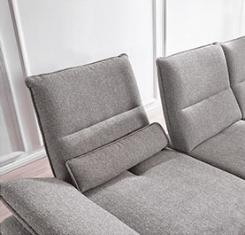 Sitztiefenverstellung beim Ecksofa Broadway von W. Schillig Sitztiefenverstellung beim Ecksofa Broadway von W. Schillig
